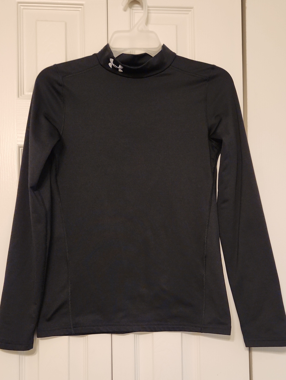 Under Armour Youth Size L Fitted Black Long-Sleeve Mock Neck Cold Gear